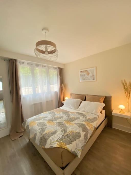 Derniere Reservations Avant Indisponibilite En Septembre Pour 12 Mois, Illimites Jacuzzi Spa Bain A Remous Interieur, Sauna Interieur, Parking Reserve, Vue Et Acces Parc, Prestations Uniques, 1Er Etage Corbeil-Essonnes Exteriér fotografie
