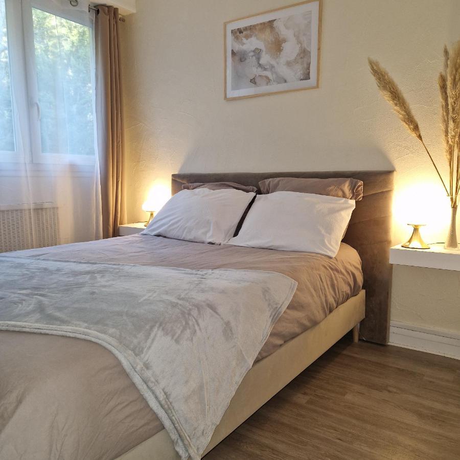 Derniere Reservations Avant Indisponibilite En Septembre Pour 12 Mois, Illimites Jacuzzi Spa Bain A Remous Interieur, Sauna Interieur, Parking Reserve, Vue Et Acces Parc, Prestations Uniques, 1Er Etage Corbeil-Essonnes Exteriér fotografie